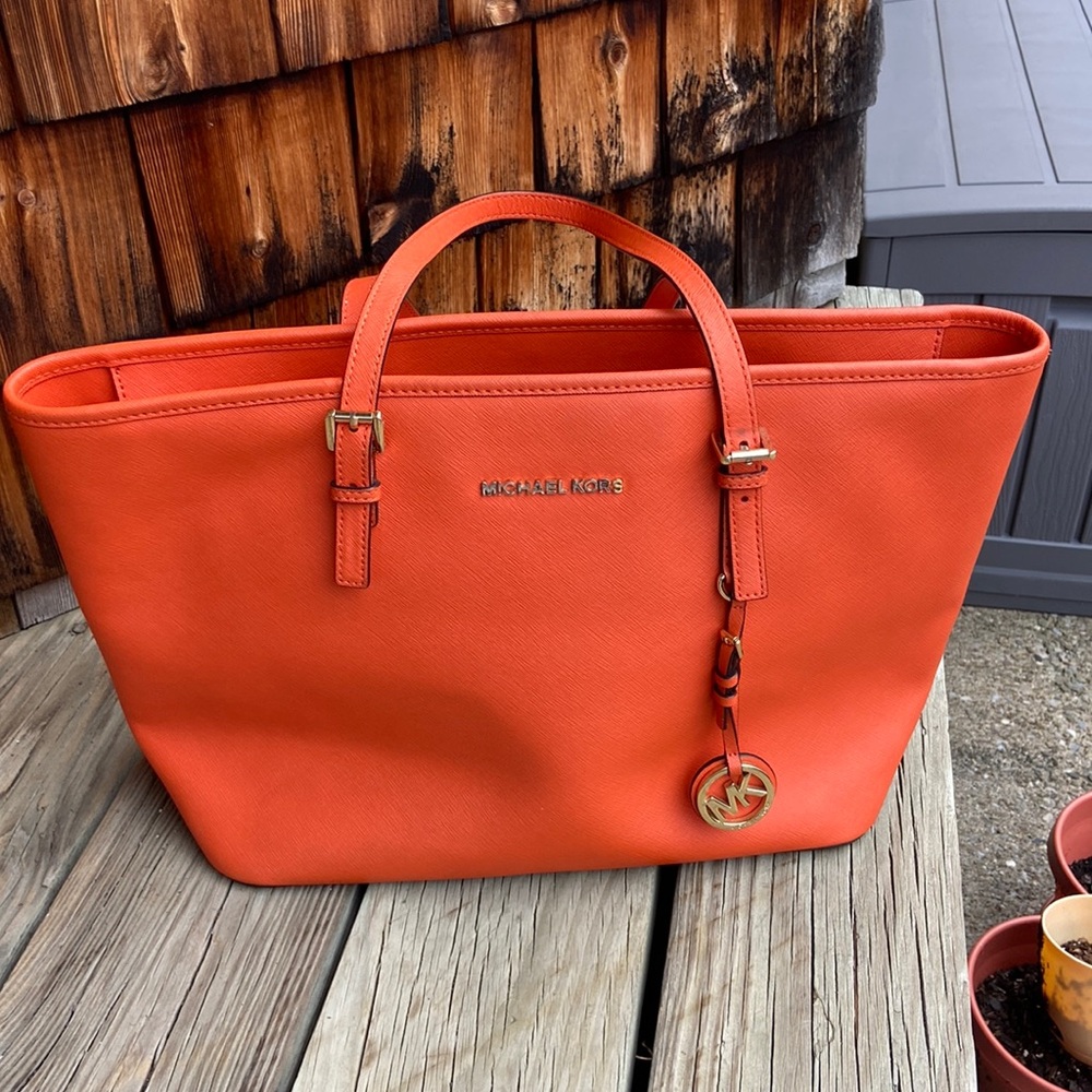 Michael Kors tote